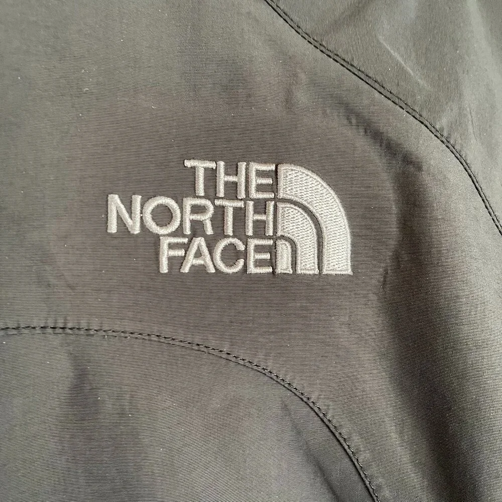The North Face Women's HyVent Full Zip Jacket‎ - Picture 6 of 12